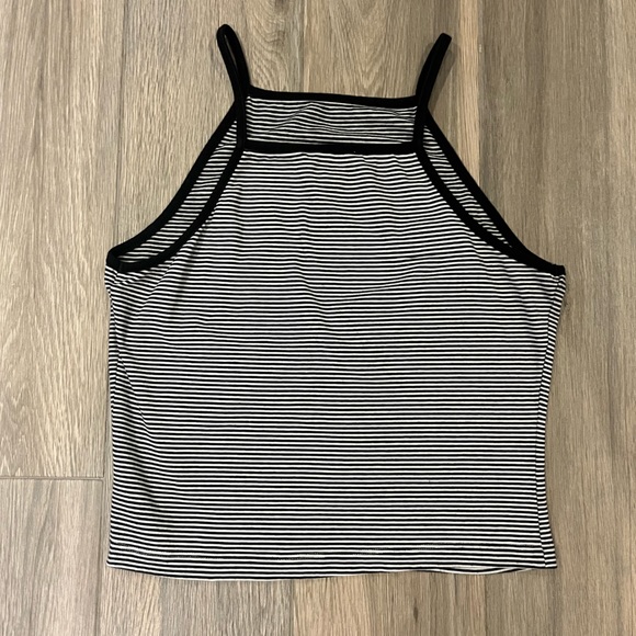 Garage cropped black and white stripped tank top - Picture 2 of 6